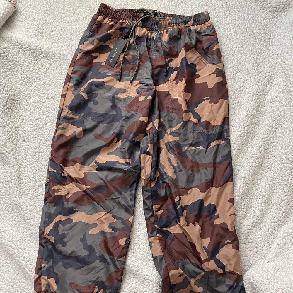 Parachute pants camo